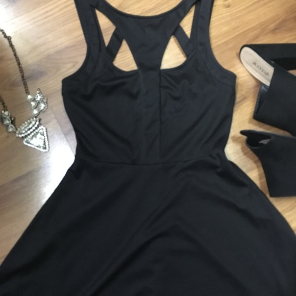Little Black Dress (NEVER BEEN WORN) - Picture 2 of 2